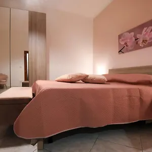 House Fortuna , Bari Italia