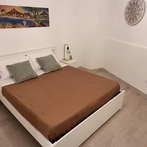 Loft Crispi , Bari Italia