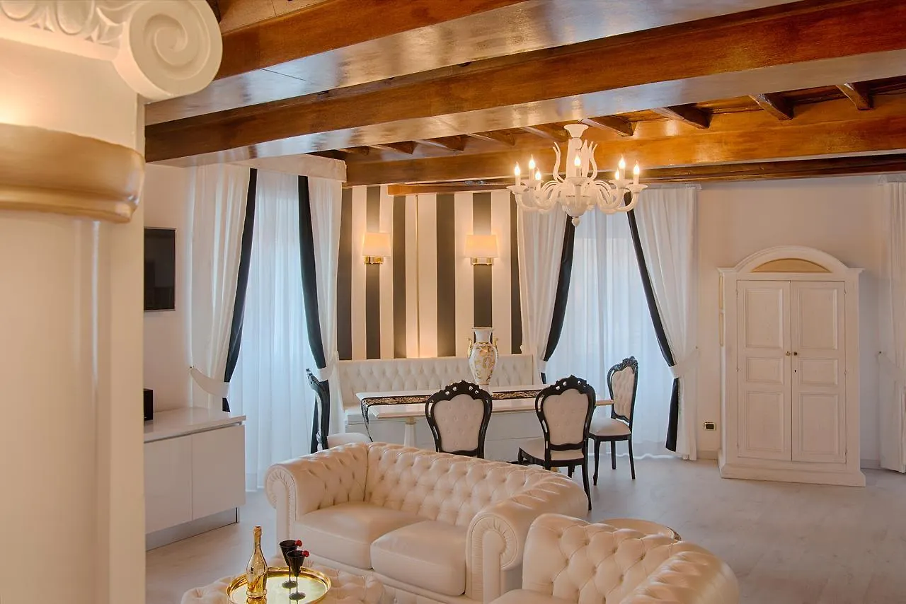 Spanish Steps Amazing Apartment Rome